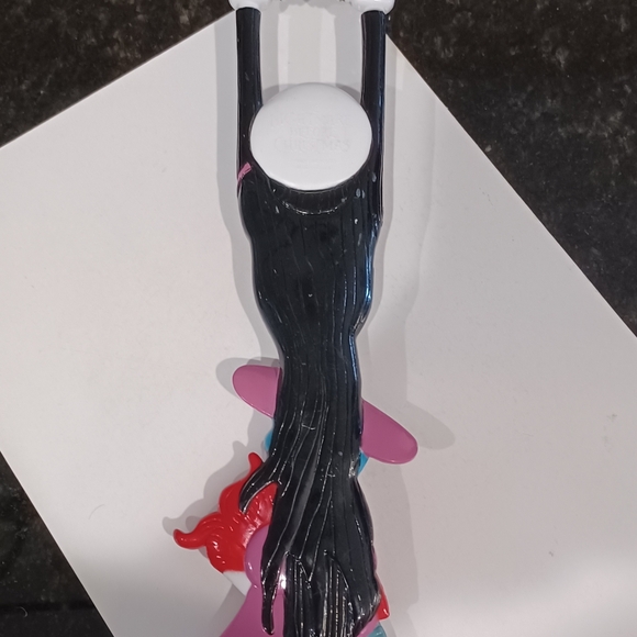 Tim Burton Nightmare before Christmas- Back Scratcher - Picture 3 of 3